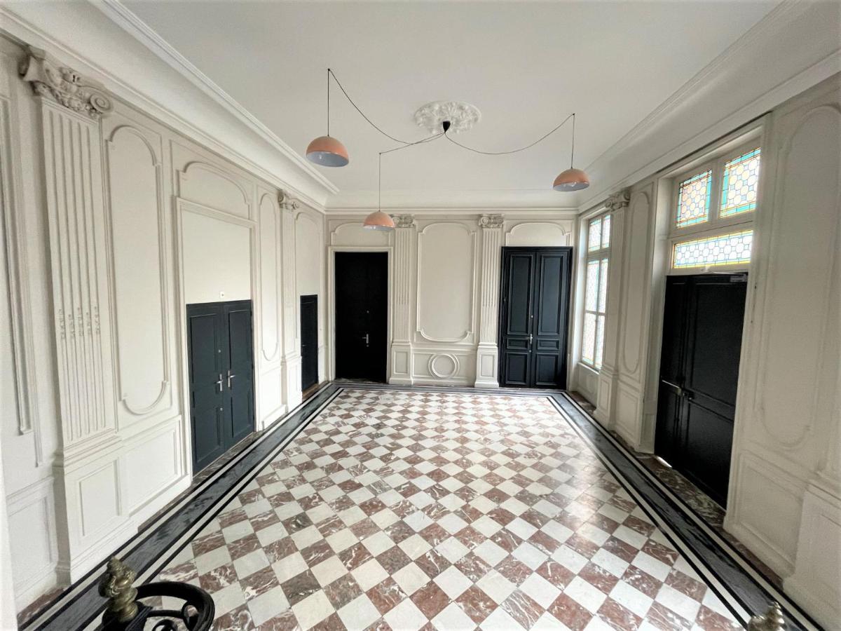 Aux Clefs Des Sacres - Dans Un Hotel Particulier Situe Rue Du Marc - Reims - Hyper Centre Forum Mairie Boulingrin Экстерьер фото