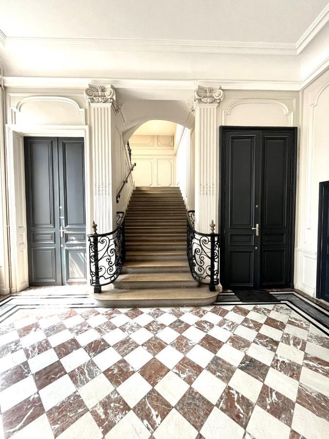Aux Clefs Des Sacres - Dans Un Hotel Particulier Situe Rue Du Marc - Reims - Hyper Centre Forum Mairie Boulingrin Экстерьер фото