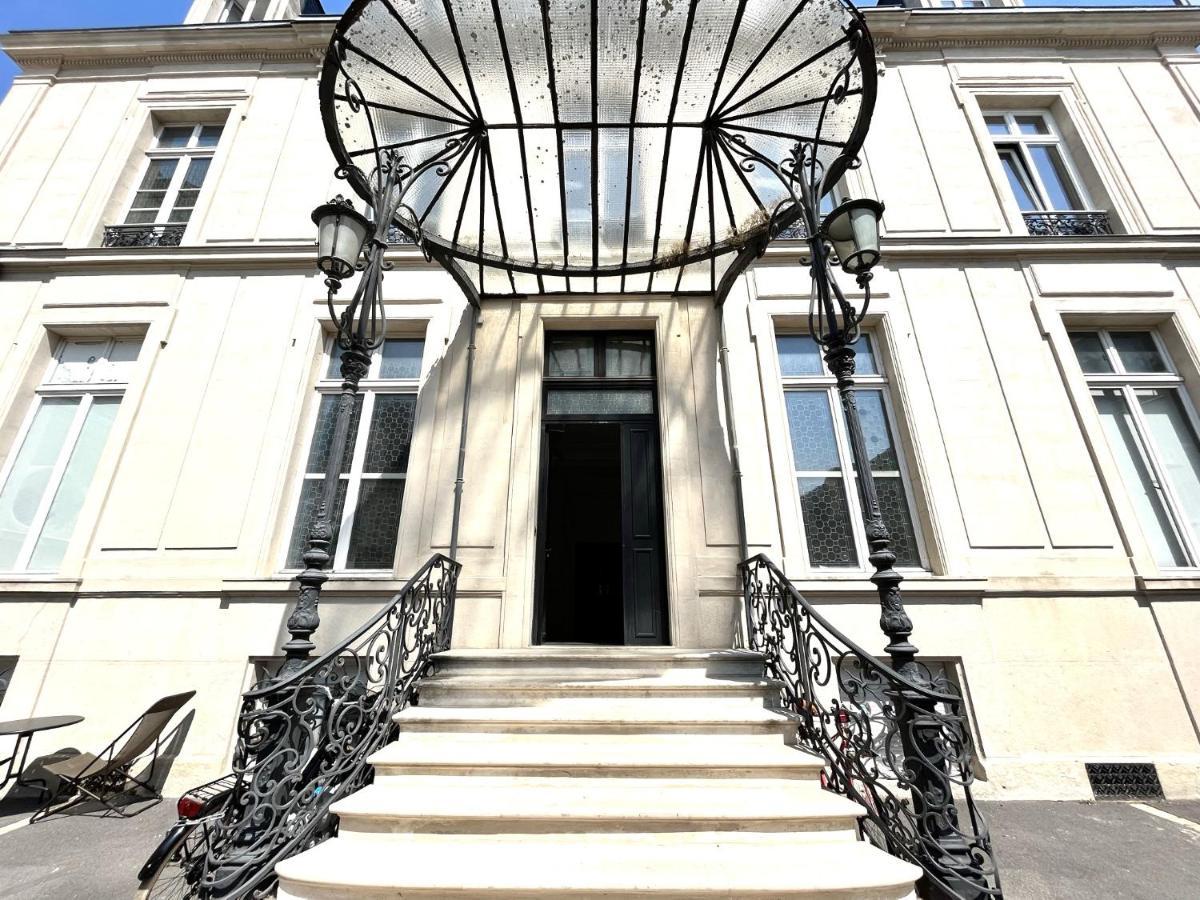Aux Clefs Des Sacres - Dans Un Hotel Particulier Situe Rue Du Marc - Reims - Hyper Centre Forum Mairie Boulingrin Экстерьер фото